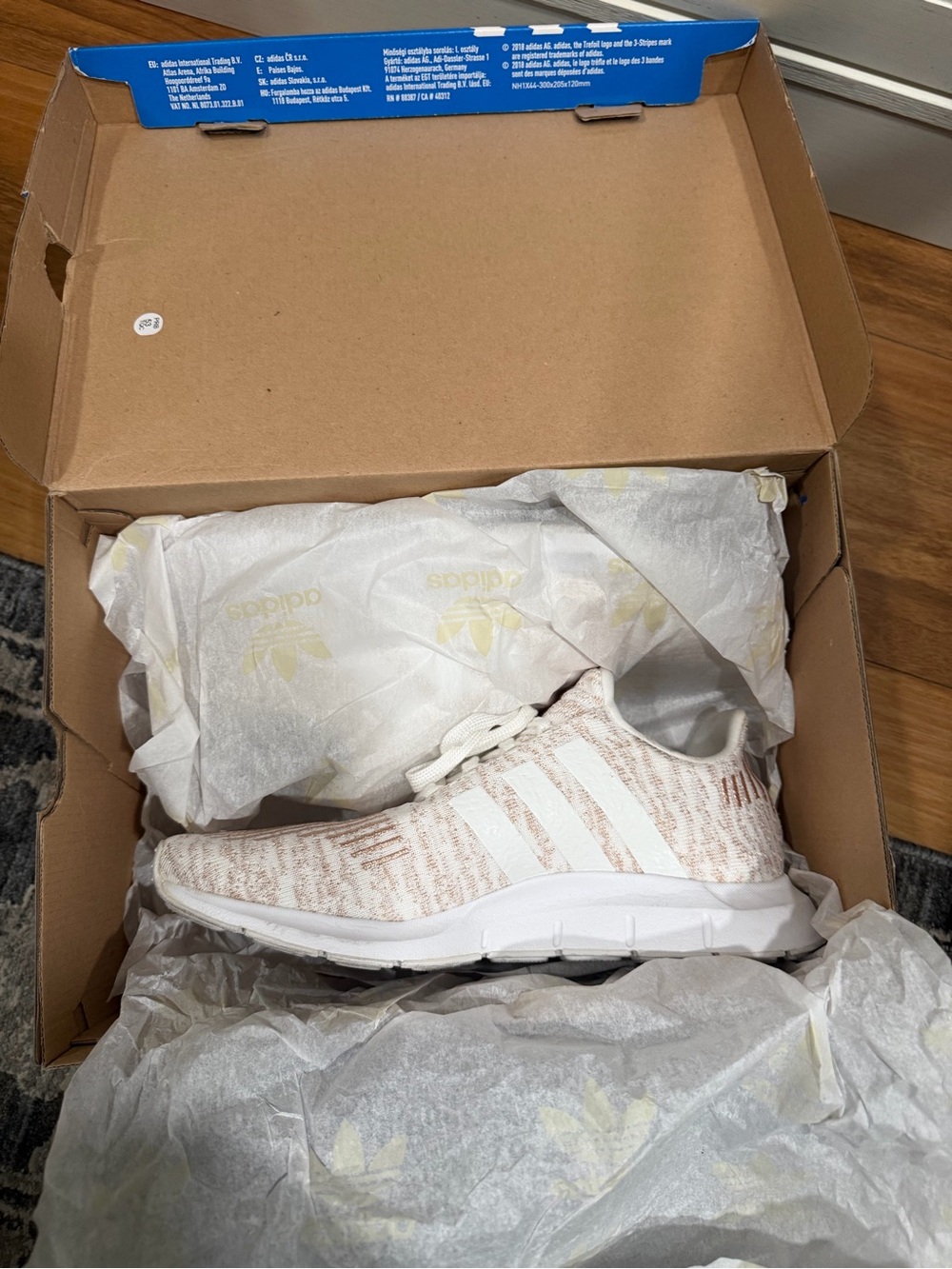 Adidas Swift Run 'White Copper Metallic' Womens 8.5 - Picture 10 of 11